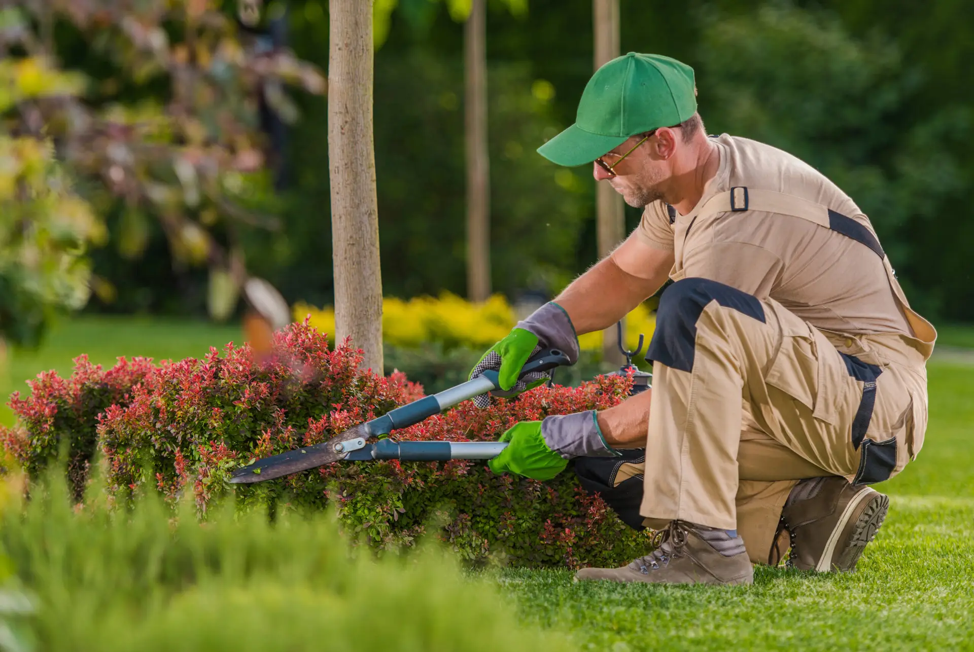 Landscaping company crew on a commercial maintenance route — social media marketing for landscapers requires strategy built around route density and recurring accounts
