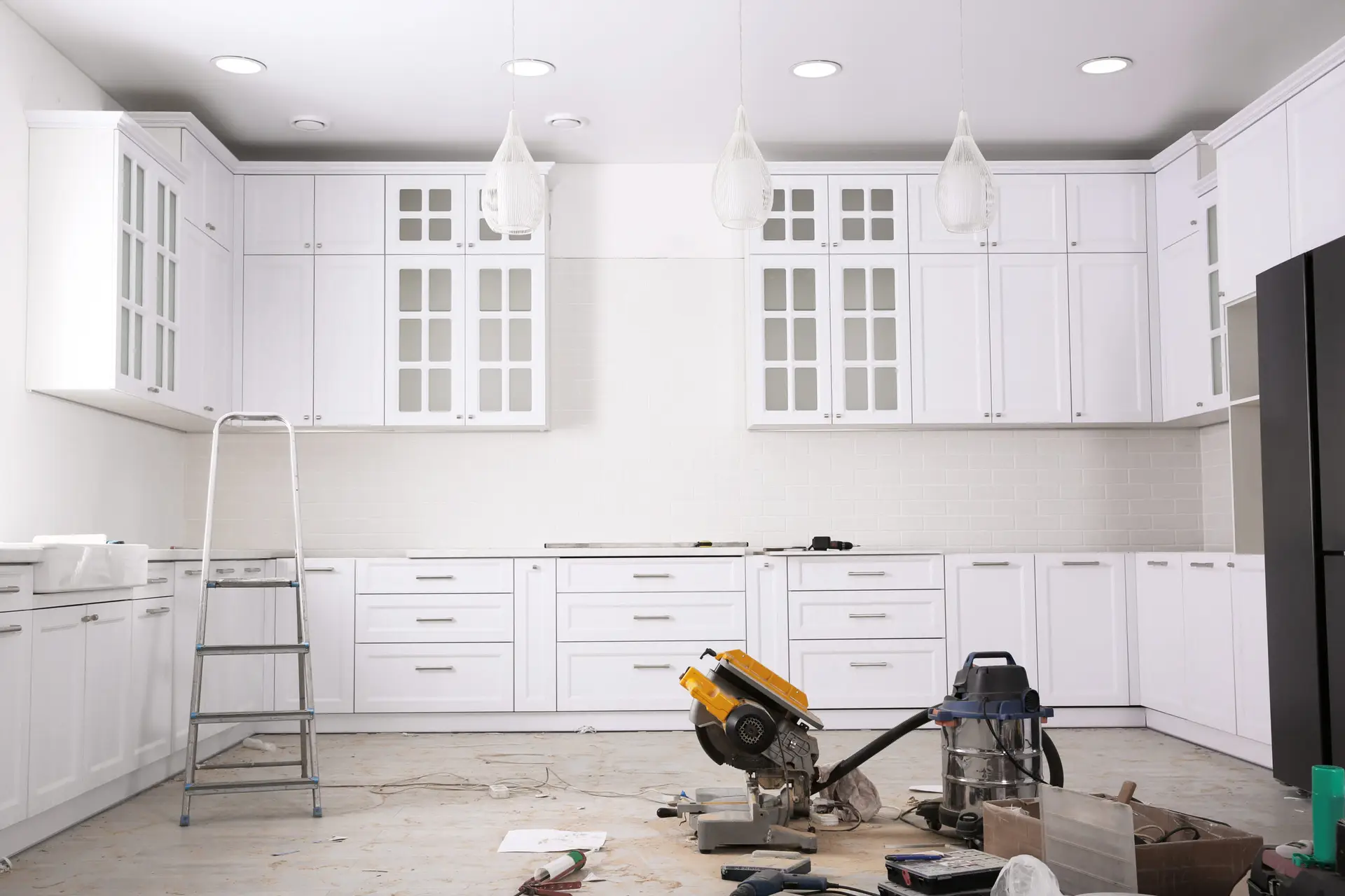 Kitchen remodeling SEO keyword strategy — service pages, cost guides, and local authority content for remodeling contractors