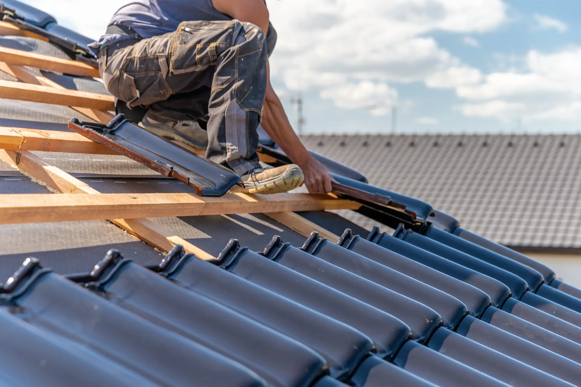 Tampa roofing company team whose roofer social media marketing Tampa FL built consistent pre-storm brand recognition